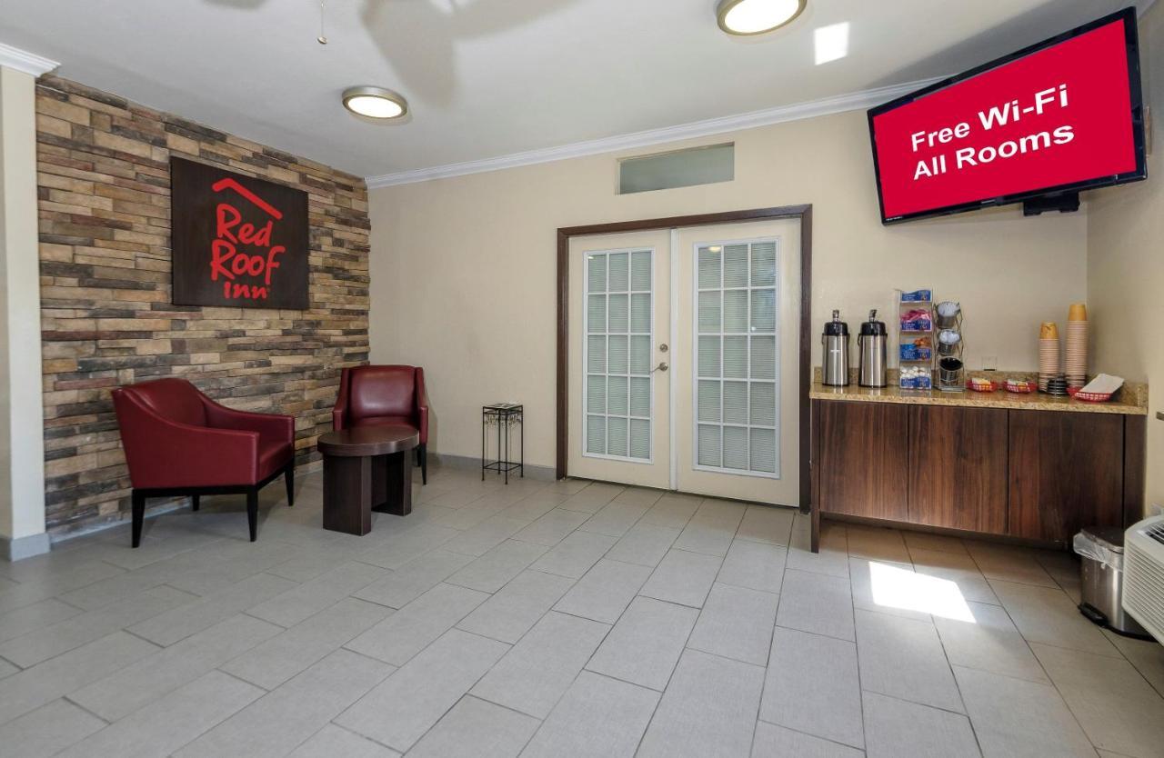 Red Roof Inn Arlington - Entertainment District Bagian luar foto