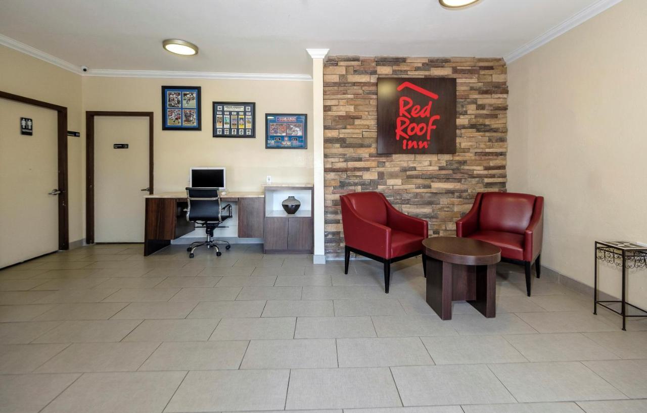 Red Roof Inn Arlington - Entertainment District Bagian luar foto