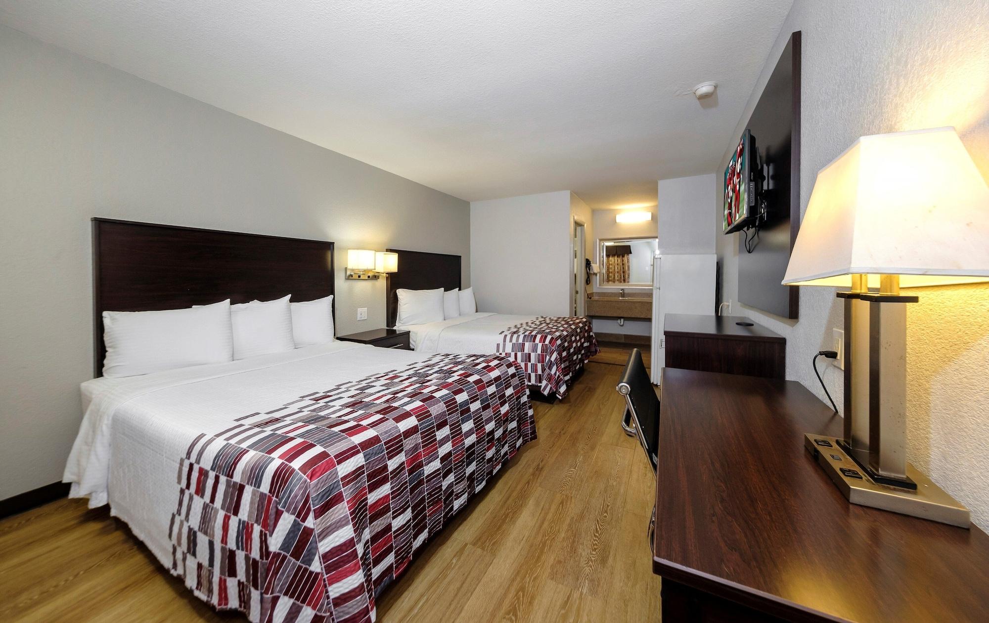 Red Roof Inn Arlington - Entertainment District Bagian luar foto