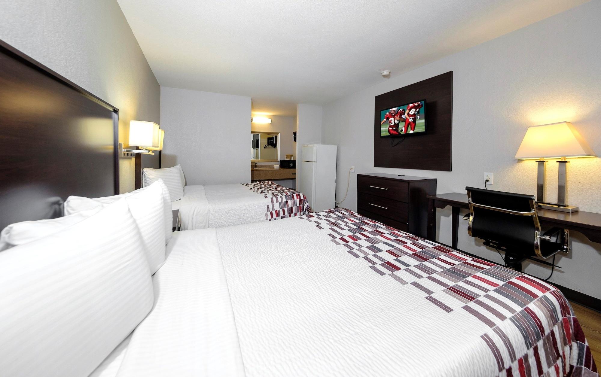 Red Roof Inn Arlington - Entertainment District Bagian luar foto