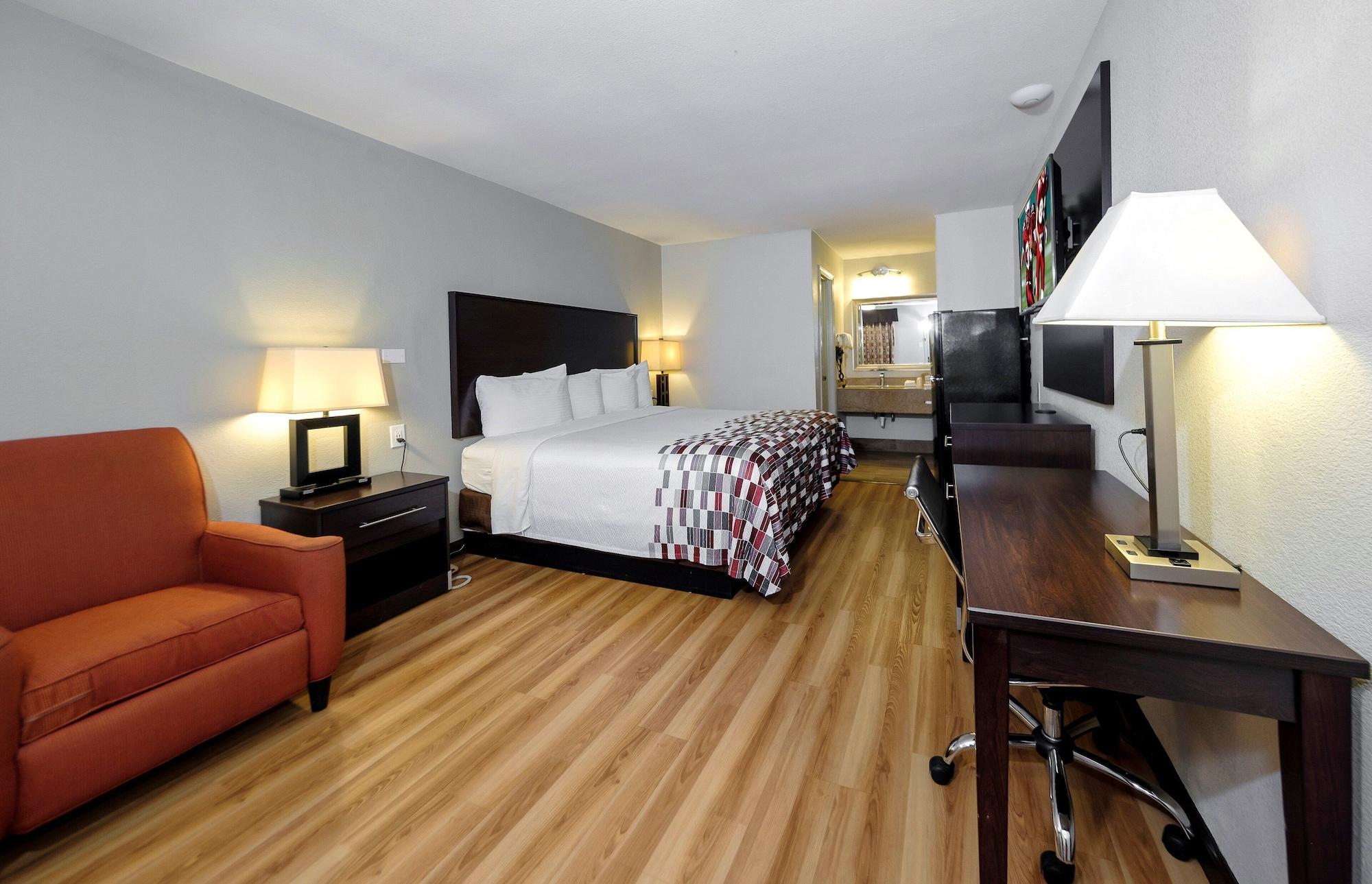 Red Roof Inn Arlington - Entertainment District Bagian luar foto