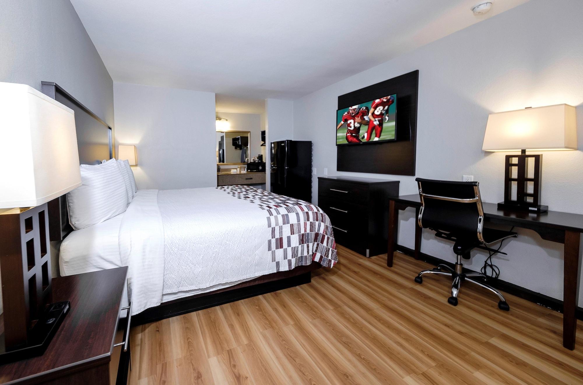 Red Roof Inn Arlington - Entertainment District Bagian luar foto