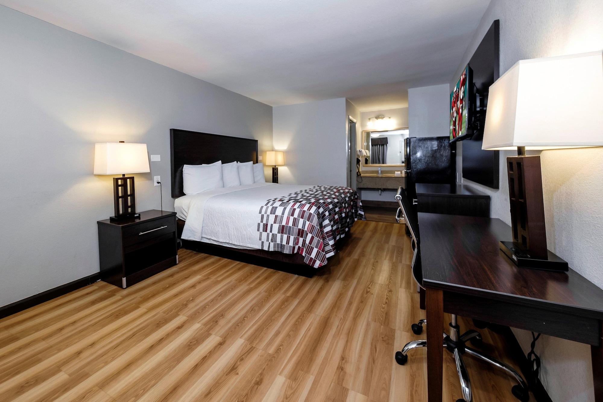 Red Roof Inn Arlington - Entertainment District Bagian luar foto