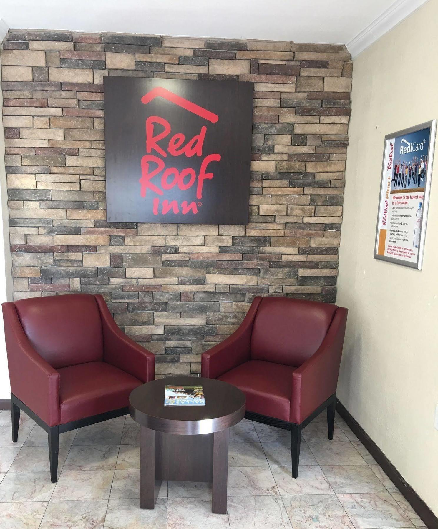 Red Roof Inn Arlington - Entertainment District Bagian luar foto
